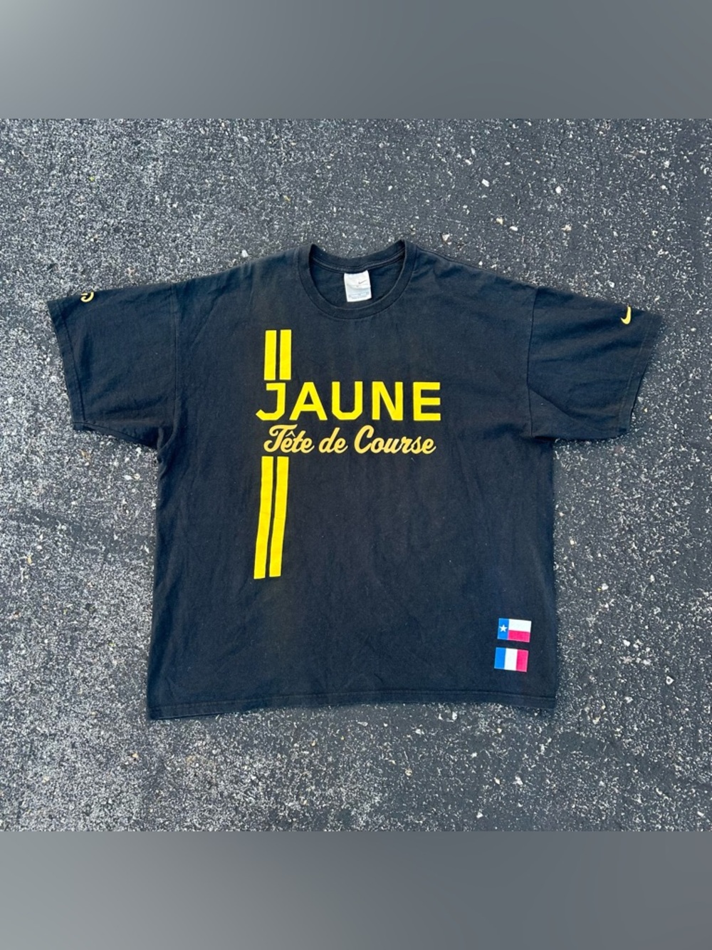 VINTAGE Nike Jaune Fete De Course Football Black T-Shirt Size XL Men’s Y2K